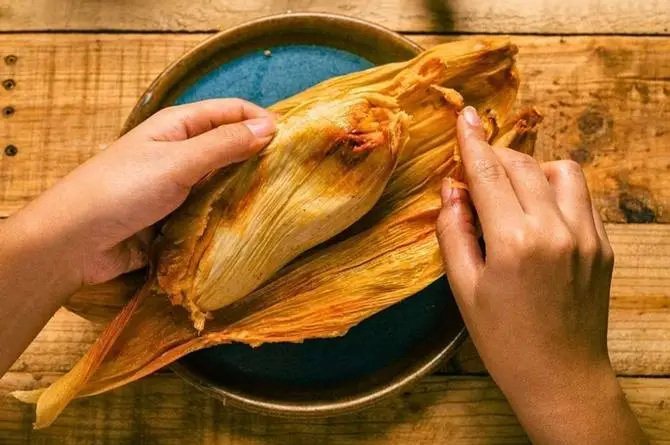 ¿Te sacaste el muñeco de la rosca? Hay que comer tamales 